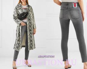 Obrázky s dámskymi šedými džínsami