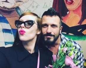 Szerelmi történet: Sonya Plakidyuk ukránul veszi feleségül Richard Gorne Sonyát egy szupermodellből